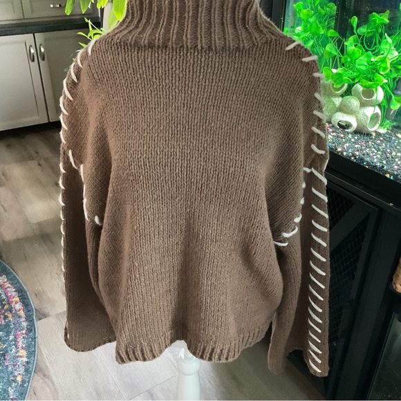 SHEIN Taupe Sweater with White Accents - Picture 4 of 6